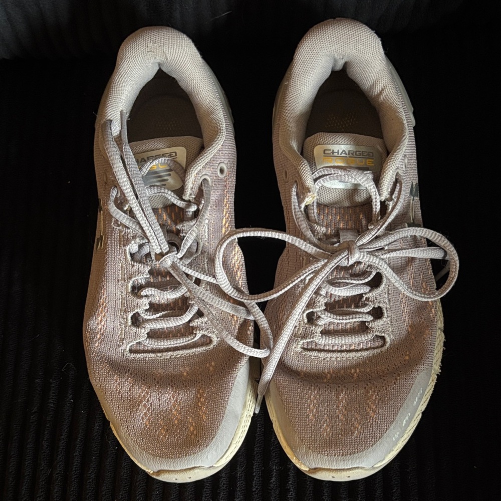 Under Armour Gray Athletic Shoes